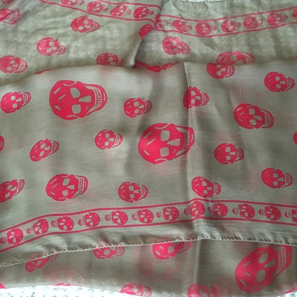 Alexander McQueen Accessories - Rare Alexander McQueen Scarf
